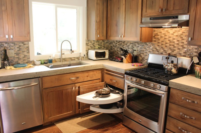 Kitchen oak ideas cabinet update white painted island colour being before countertops share older granite